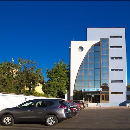 Hotel Story Târgu Jiu Buitenkant foto