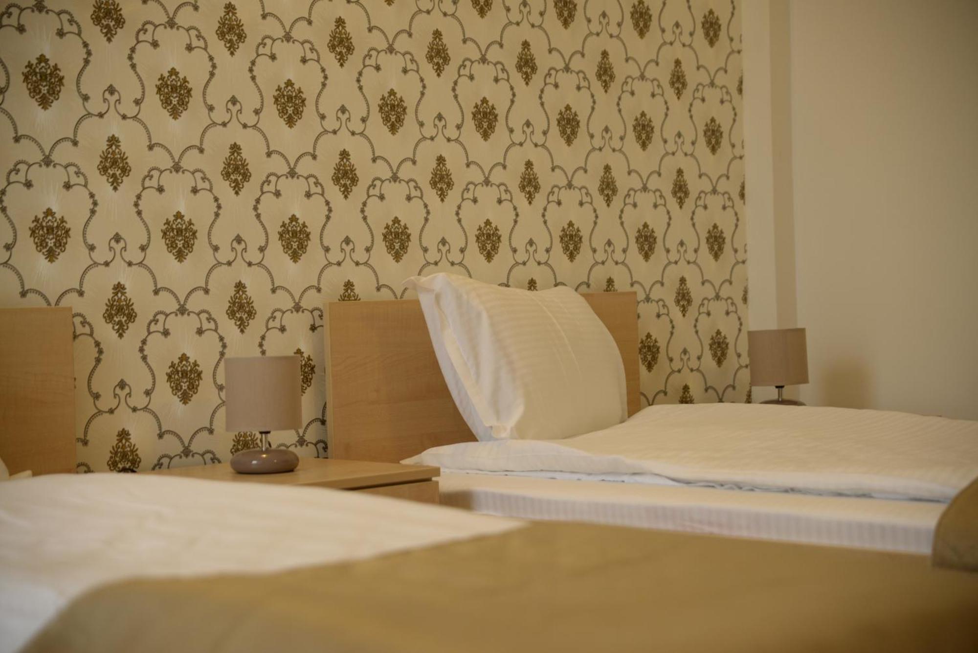 Hotel Story Târgu Jiu Kamer foto